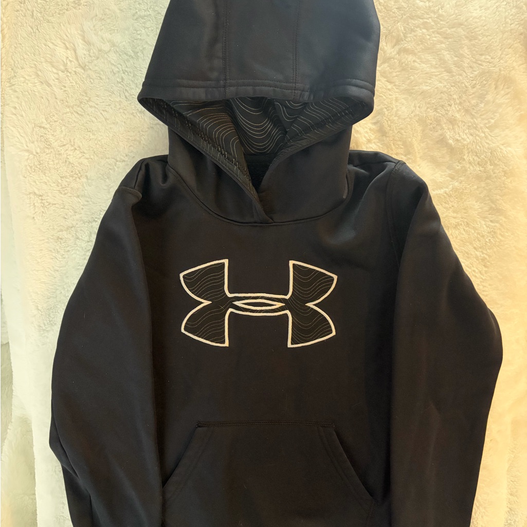 Under Armour Kids Black And White Logo Hoodie Size Boys Medium